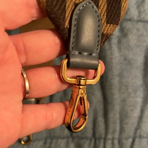 Fendi Zucca print woven shoulder strap - Picture 5 of 9